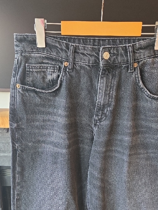 Straight-Leg Black Jeans - Picture 2 of 10